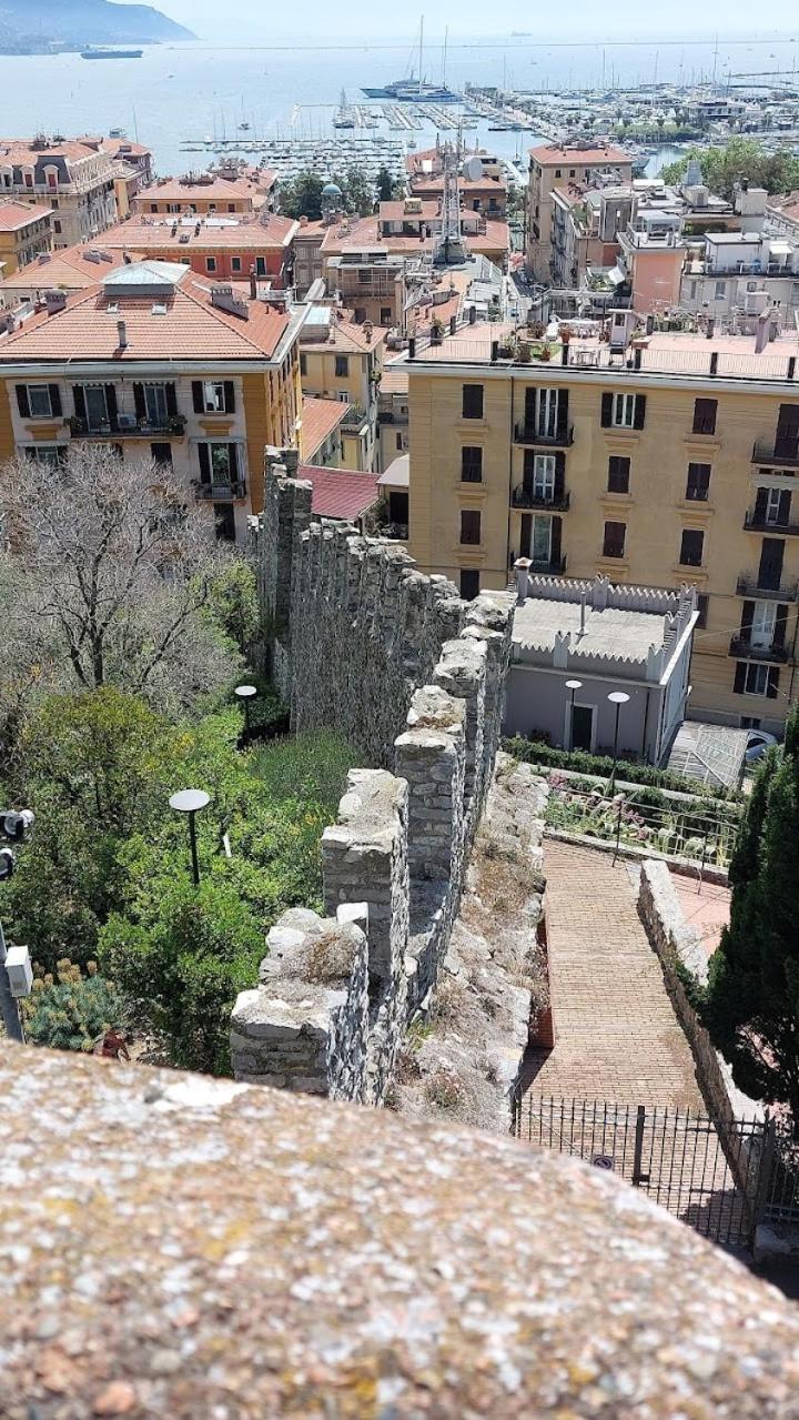 Ferienwohnung La Finestra Sul Parco La Spezia Exterior foto